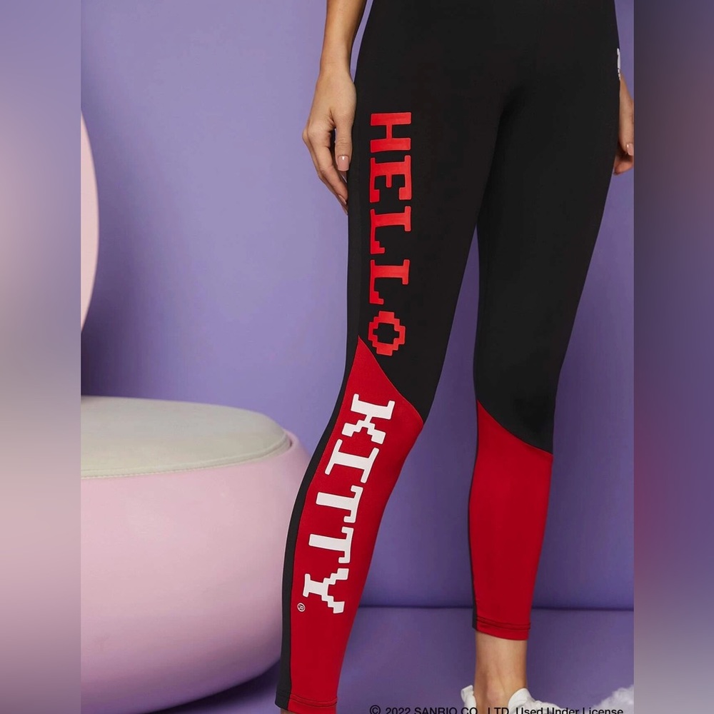 COPY - Shein X Hello Kitty & Friends Leggings Sz M